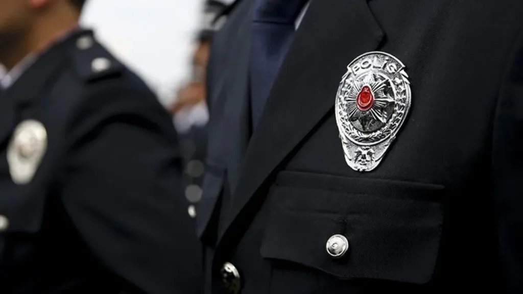 polislik mülakat soruları Polislik mülakat sorularına hazırlanan bir adayın çalışma notları
